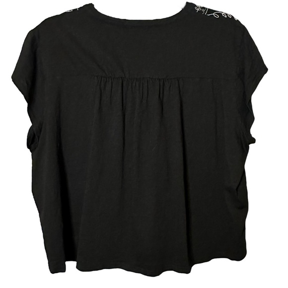 Suzanne Betro black white‎ embroidered tee size 4X - Picture 6 of 7